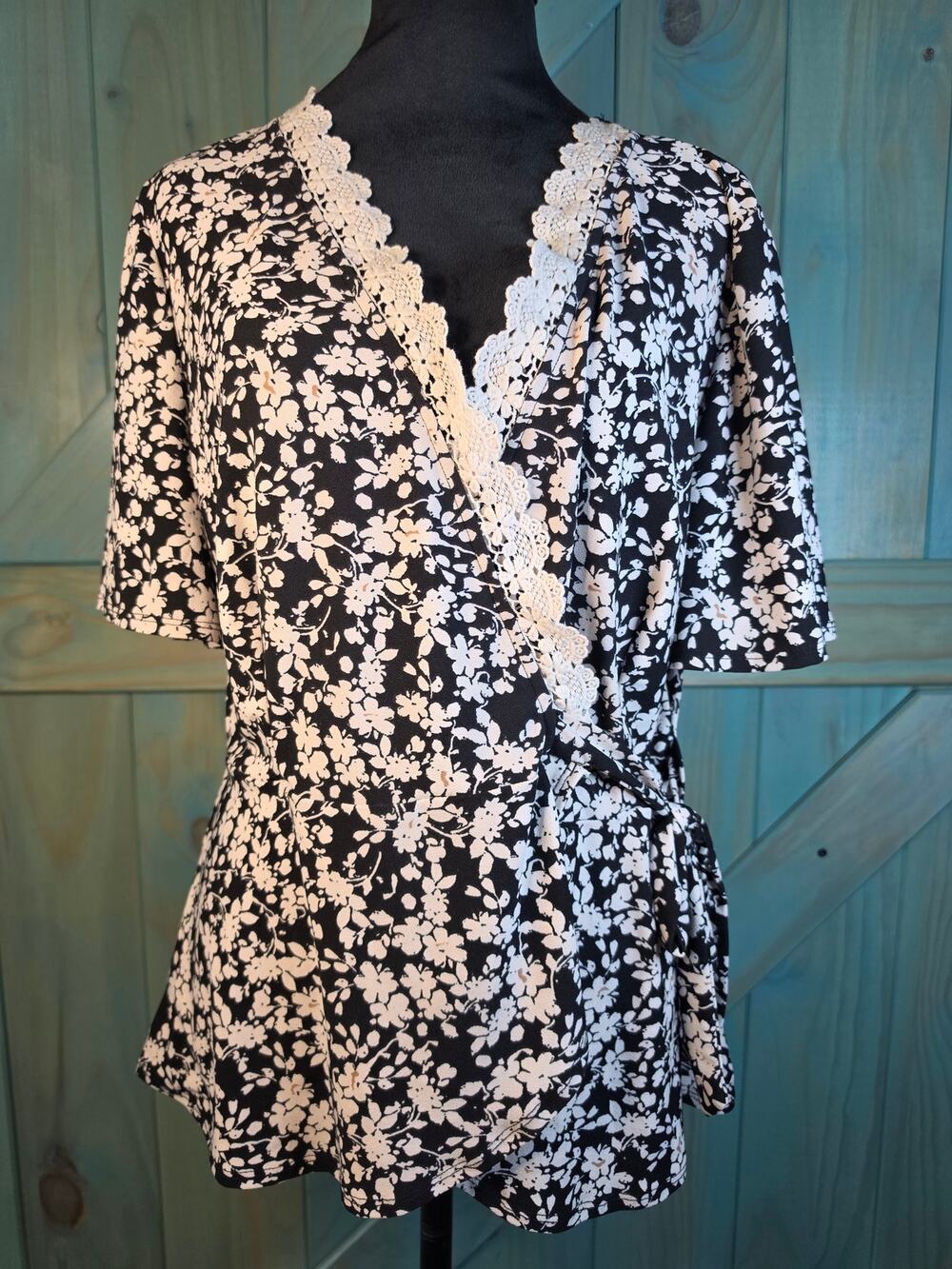 Black & White Floral Wrap Top Crochet Lace Trim on Deep V-neckline Side Tie
